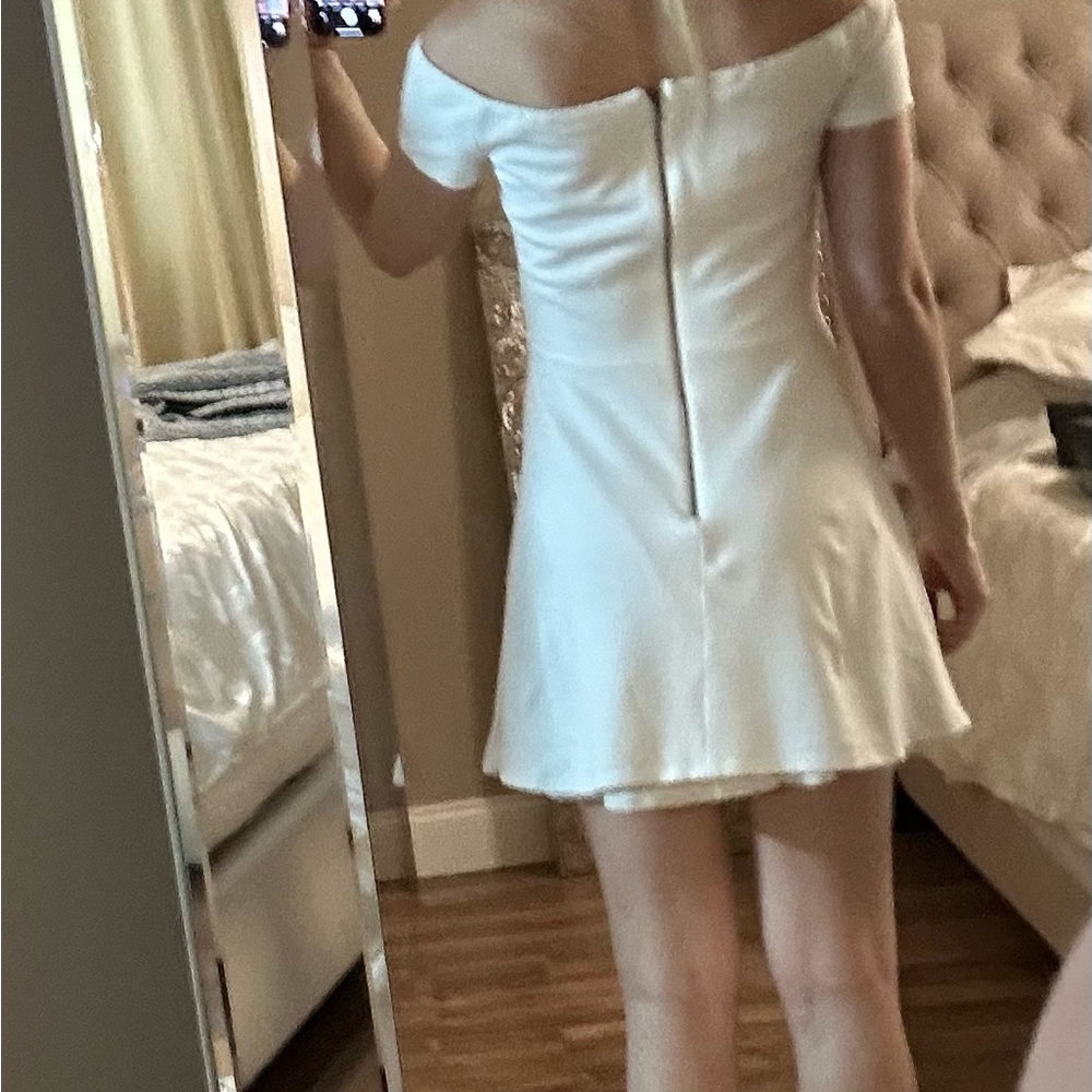 Alice and Olivia white off the shoulder dress - Picture 7 of 12